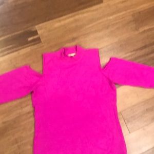 Super Cute Gianni Bini Sweater